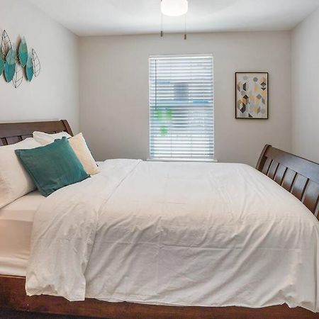 Cozy Two Bedroom Home Minutes From Downtown! 休斯敦 外观 照片